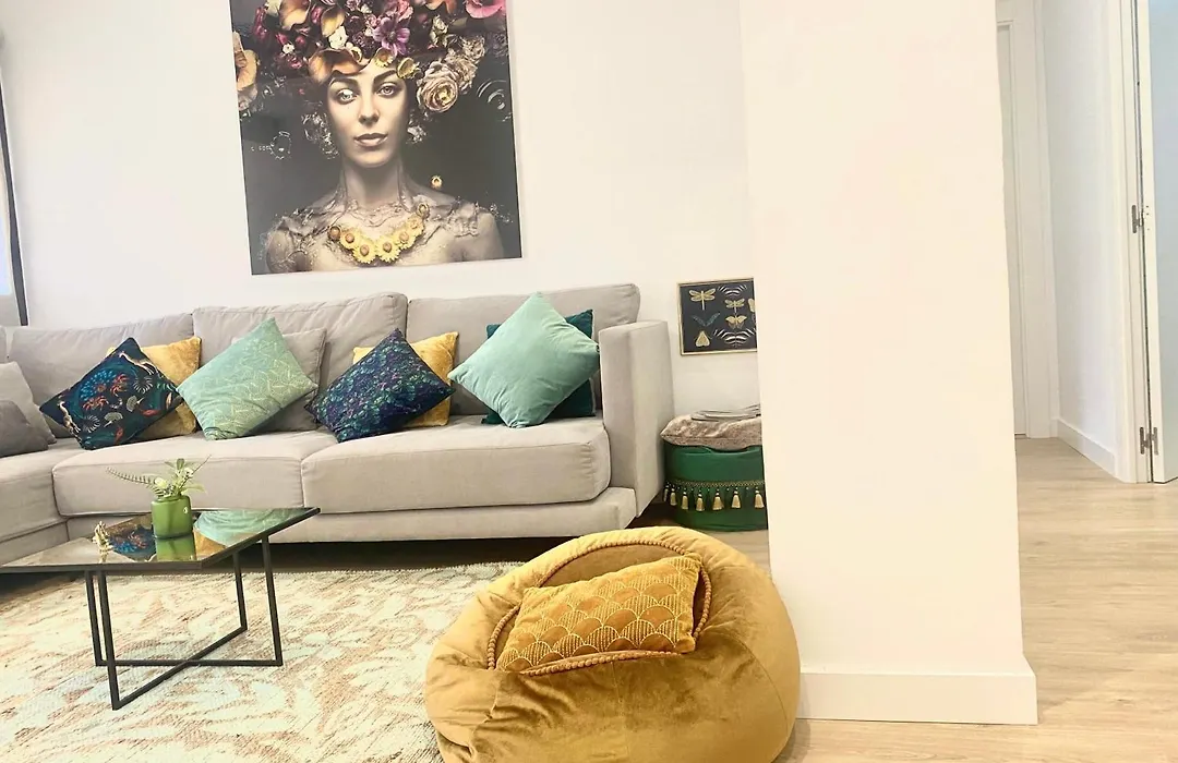 Barcelona Chic Apartments- Free Parking - 10 Min Bcn Center By Metro-1